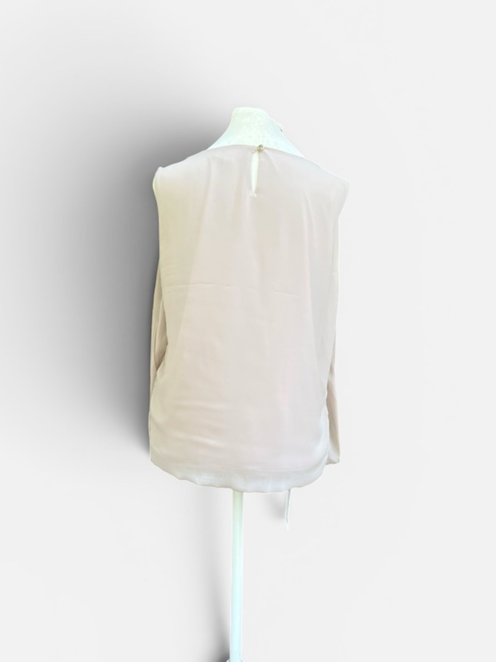 Calvin Klein Sleeveless Pleated Bubble-Hem Blouse in Tan Size Large - Picture 6 of 13